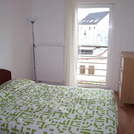 Scarlett Apartment *